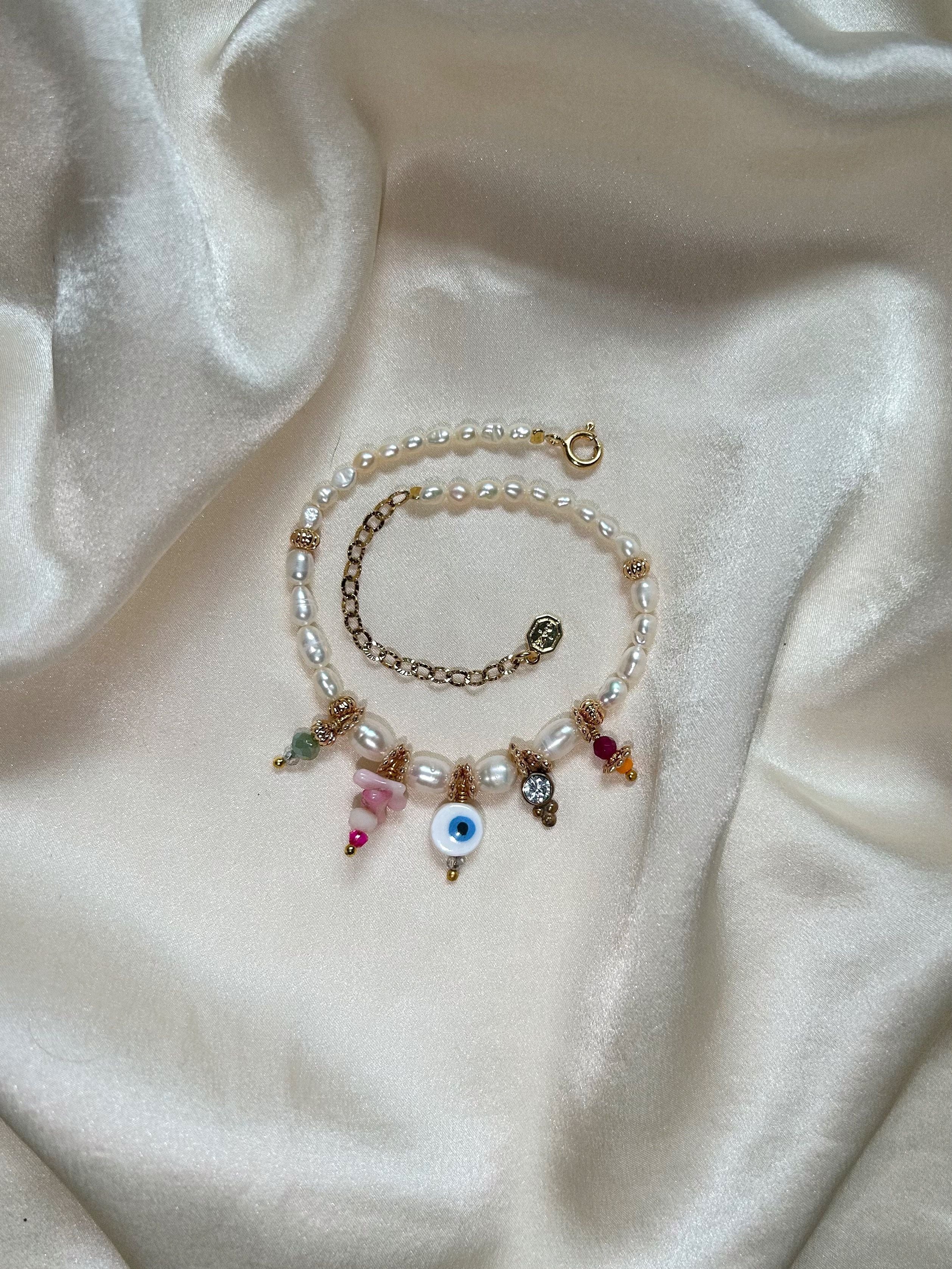 #bracelet #perles #girly #gold #crème #blanc #rose #oeil #bonheur #cristal #bijoux #jelwery #jewellery